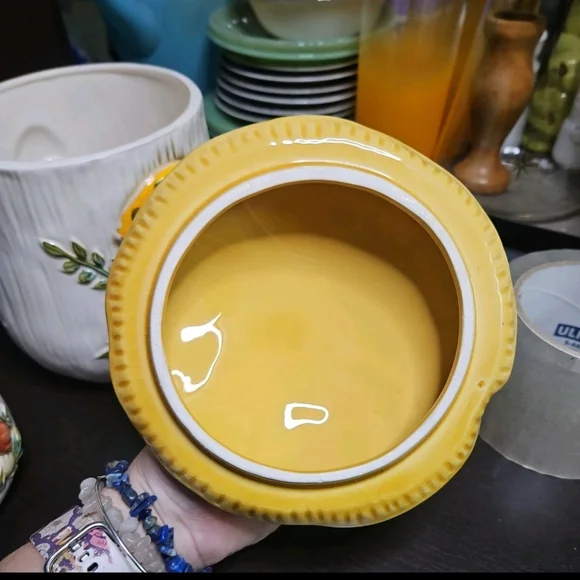 Vintage Sears Merry Mushroom Canister Set Of 2~ 7.5” & 6.5”~ 1978 Japan - Picture 6 of 11